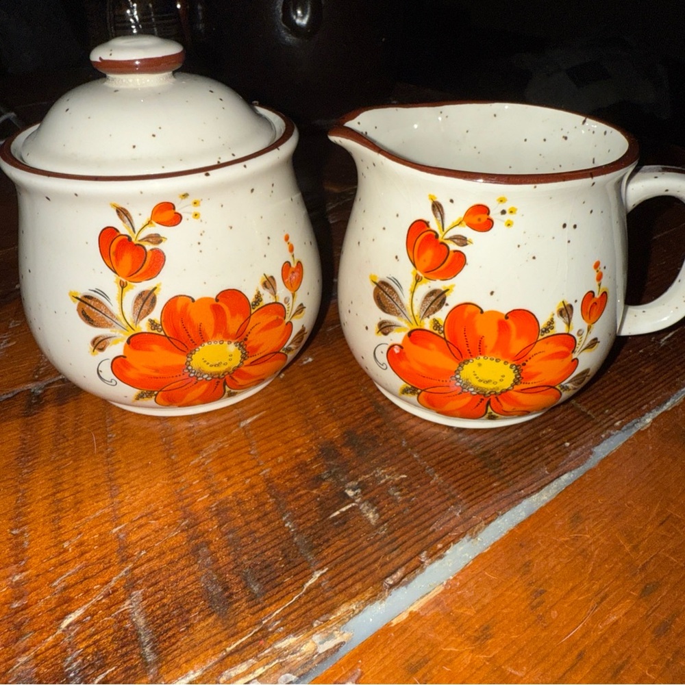 VINTAGE Cream and Sugar Set with Orange Poppies